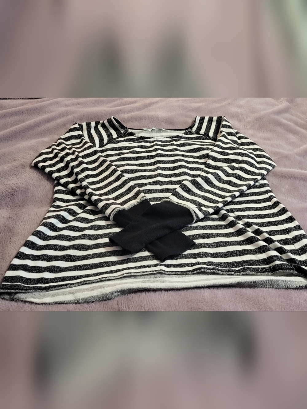 Maurices Black White Striped Long Sleeve Top XL With Zipper Detail Shoulder